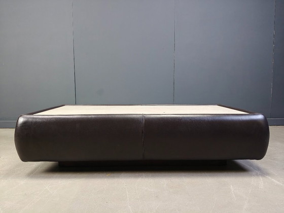 Image 1 of Tavolino da caffè in pelle e travertino, attr. Desede, anni '70