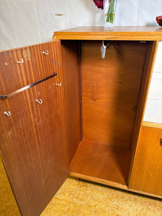 Rare Vintage G-Plan E. Gomme Oak Compactum Gentleman’s Wardrobe | C.1950–1960 | Gold Stamp – GPlan, Wood (photo 6 of 15)