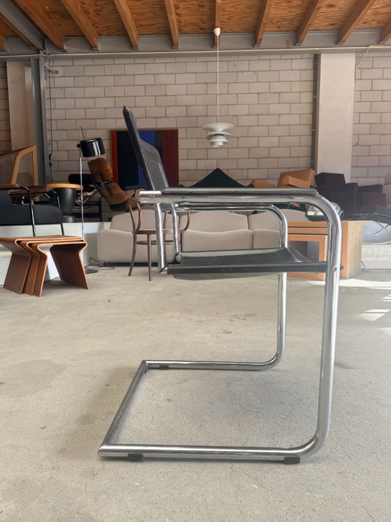 Matteo Grassi MG5 Cantilever chair (stock: 2) – Armchairs, Leather, Metal (photo 4 of 18)