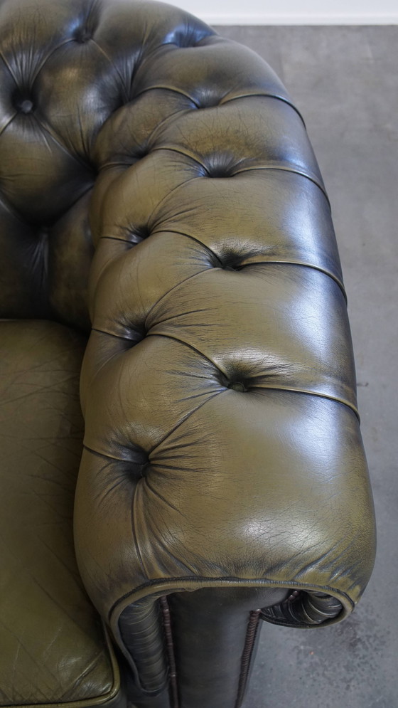 Image 1 of Grünes Vintage English Leder Chesterfield 2-Sitzer Sofa
