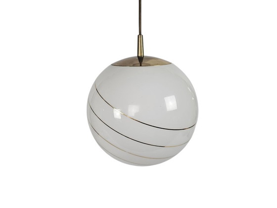 Image 1 of Suspension globe Massive - Style Hollywood Regency - Opaline - Belgique - Années 70