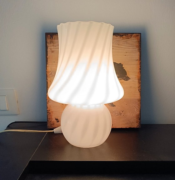 Image 1 of MURANO Vintage "Fungo" Bedside Lamp in Swirl Layered Glass - Mid-Century - Handmade - Made in Italy - Perfect