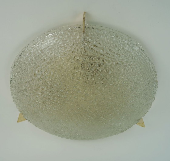 Lampada da soffitto vintage Kaiser Ice Glass, a incasso, anni '60/'70, con superficie in rilievo. (photo 6 of 19)