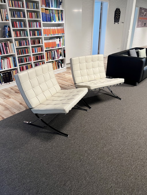 Set of Knoll Barcelona Chairs