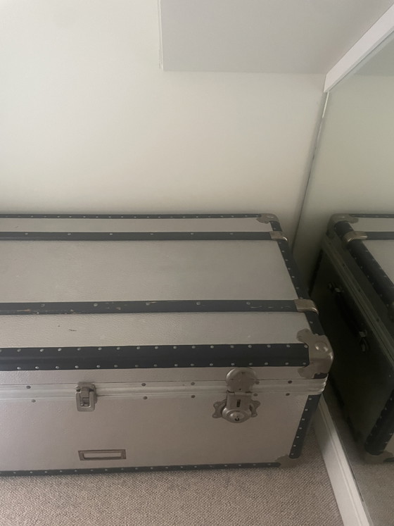 Image 1 of Valigetta vintage martellata