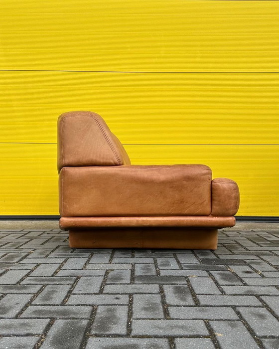 Image 1 of Fauteuil lounge vintage en cuir cognac