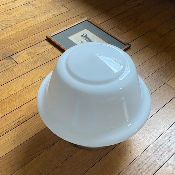 Image 1 of Lámpara de techo de globo de cristal opalino blanco de 30 cm de gran tamaño con base de montaje de aluminio