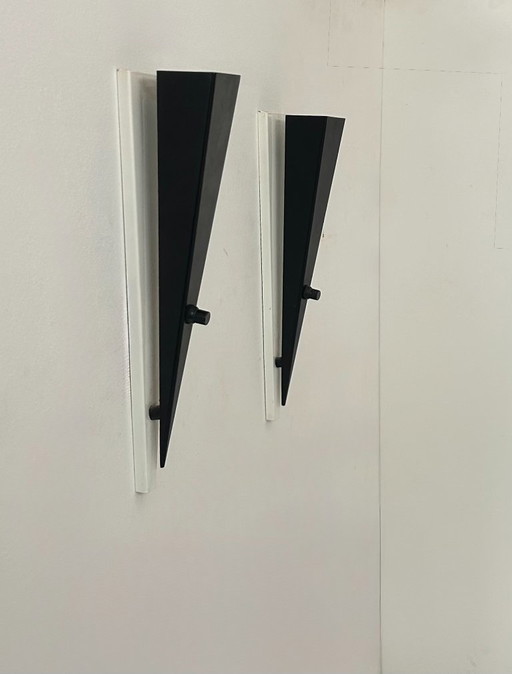Coppia di applique vintage, metallo laccato bianco e nero, Francia, 1970