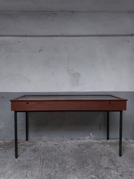 Image 1 of vetrina vintage