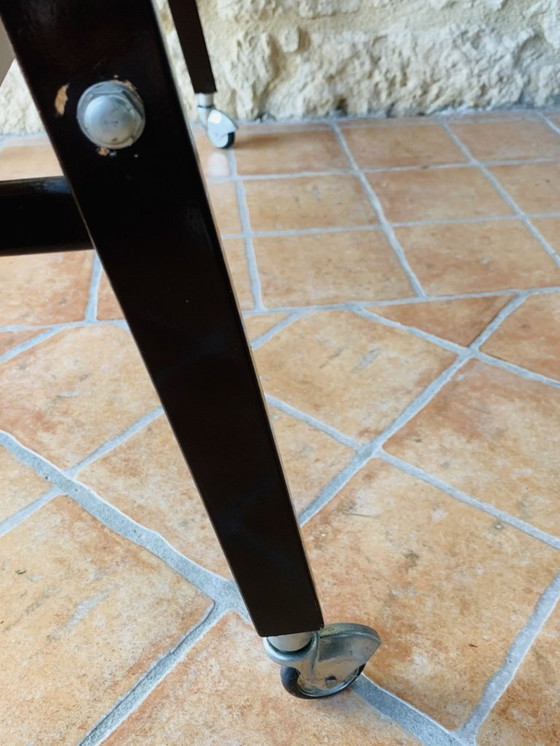 Image 1 of Vintage Glass and Brushed Metal Side Table on Wheels from Zuenelli, 1960s