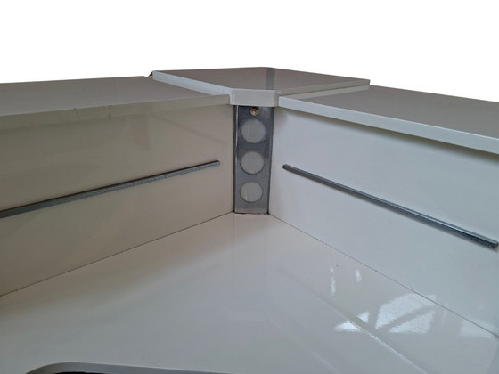 Image 1 of Design hoekkast met geïntegreerd draaiplateau – een uniek vintage exemplaar.