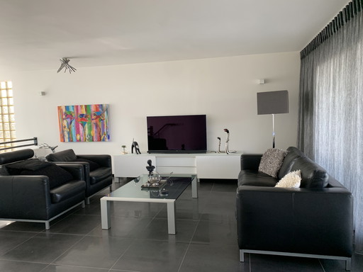 Designer Machalke Sofa in top condition