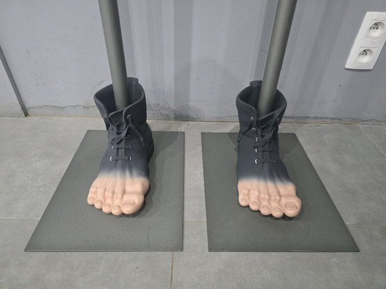 Paire rare de porte-manteaux sculpturaux "Hommage à Magritte" – Antartidee, Italie, C. 1980 – Sculptures (photo 6 of 6)