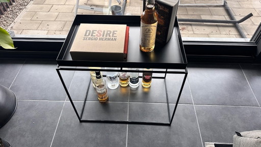 La Tray Table de Hay