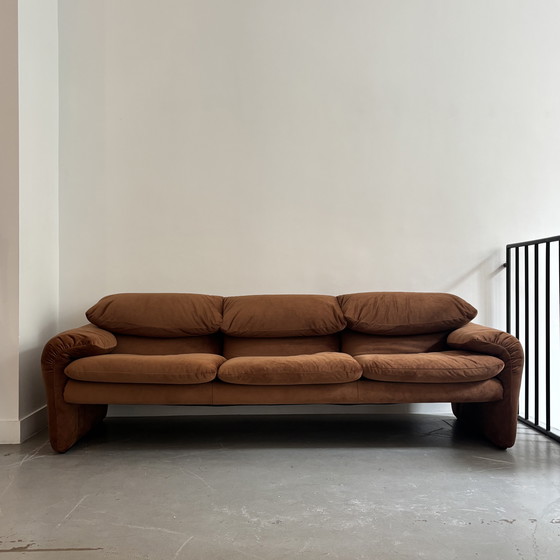Image 1 of Maralungo sofa