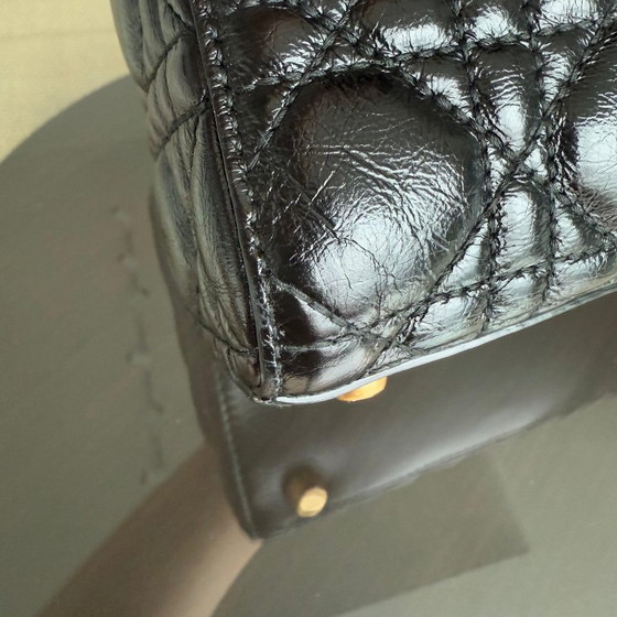 Image 1 of DIOR LADY SMALL - CANNAGE GEGLAZUURD KALFSLEER ZWART MET GOUDEN BESLAG