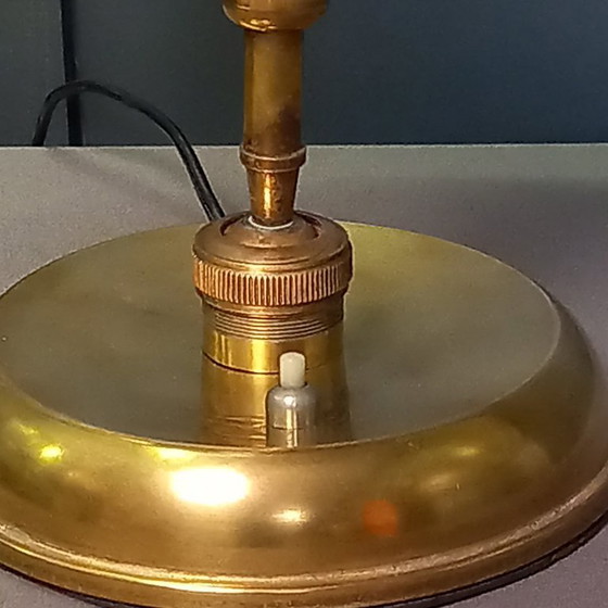 Image 1 of Lampe de table au design iconique signée Giovanni Michelucci