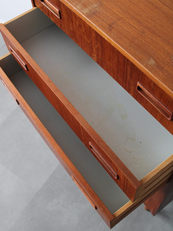 Image 1 of Cassettiera danese vintage in teak