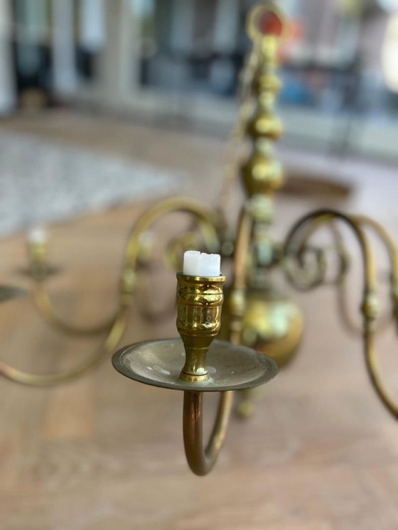 Image 1 of Lampadario in ottone dal design vintage – 8 punti luce – un elemento di grande atmosfera