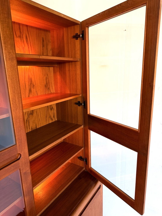 Vitrine vintage illuminée en teck, Dyrlund ‘70, Verre, Bois, Marron (photo 12 sur 15)