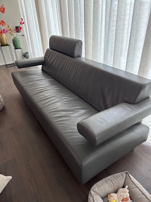 Havee – banken, Leather, Metal