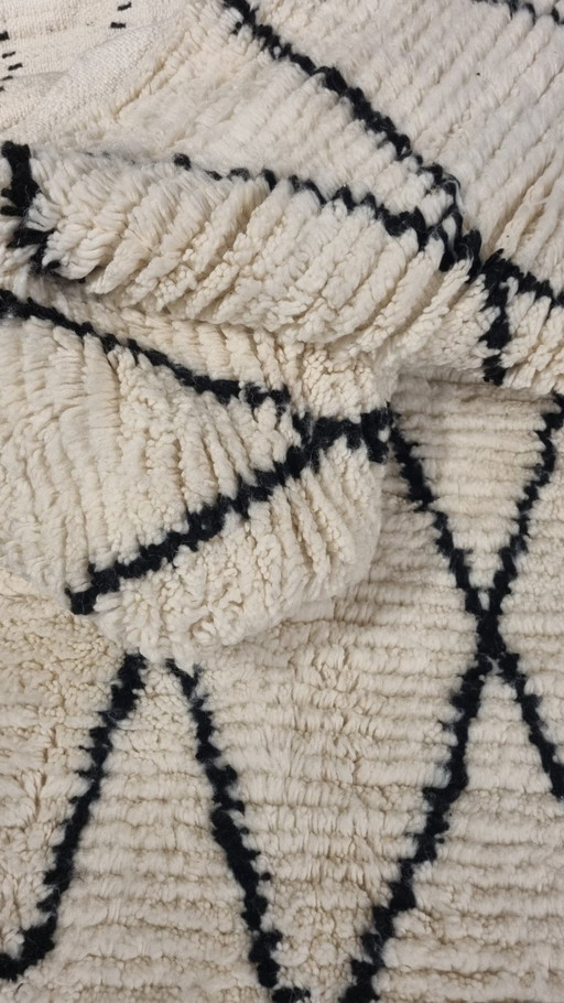 Beni Ouarain Berberteppich 150x250 cm