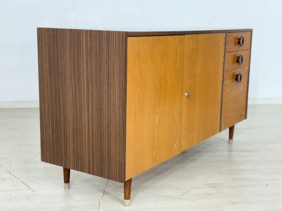 Image 1 of Credenza, cassettiera, comò, mobiletto, vintage di metà secolo