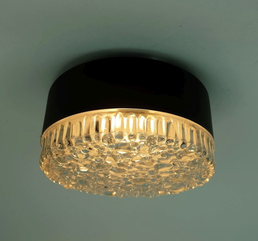no. 2 di 2 - lampada da soffitto o da parete modello A 226 in vetro strutturato a bolle d'aria 1960 anni '70