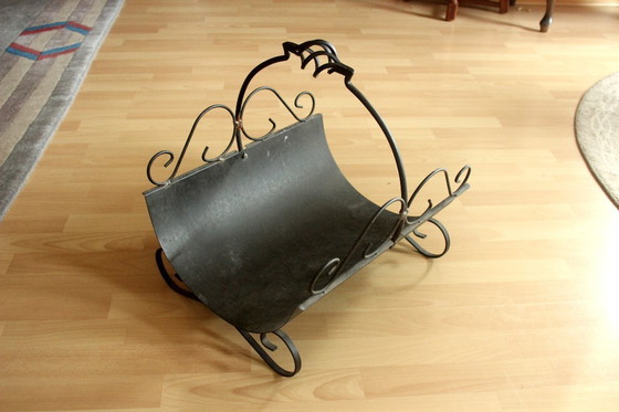 Image 1 of Panier à bûches en fer forgé fait main - Vintage