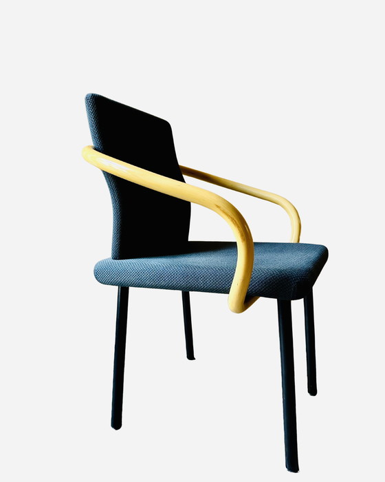 Image 1 of 4x Mandarin stoel van Ettore Sottsass voor Knoll, 1986 - Blauwe stof, armleuningen in bamboelook