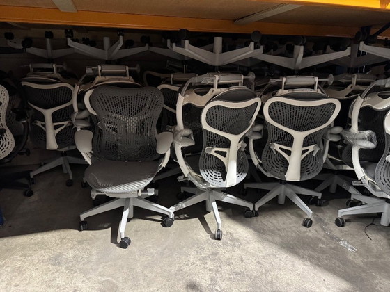 Image 1 of Mirra 2 Full Options Grigio/bianco (35 pezzi disponibili) Ricondizionato