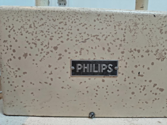 Image 1 of Due rare lampade per terapia UV Philips (1935) – Design industriale e medico