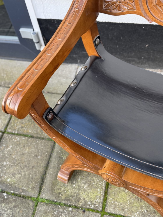 Image 1 of Sedia vintage in stile rinascimentale Savonarola