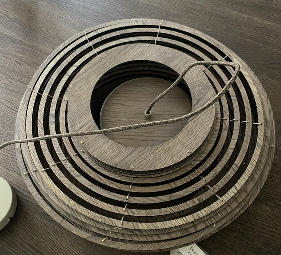 Image 1 of Bolia Anelli Pendelleuchte Ø55 cm – dunkel geölte Eiche