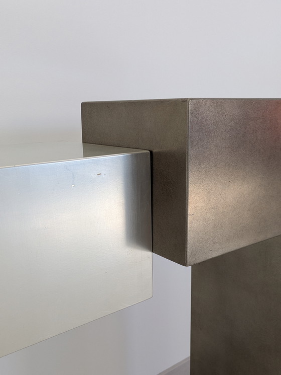 Image 1 of Roberto Mora, Dilmos - Console "Crasi" - Eigentijds ontwerp