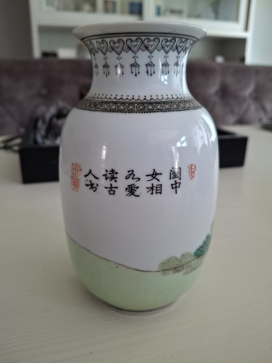 Image 1 of Vase Chinese Vase Famille Rose