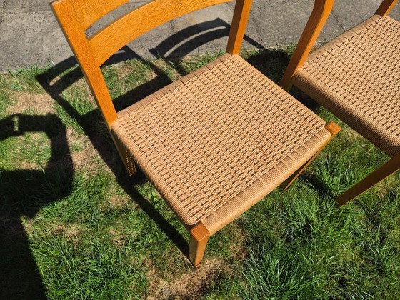 Image 1 of 4 Stuks J.L. Møller Model 401 eikenhouten eetkamerstoelen met papercord zitting