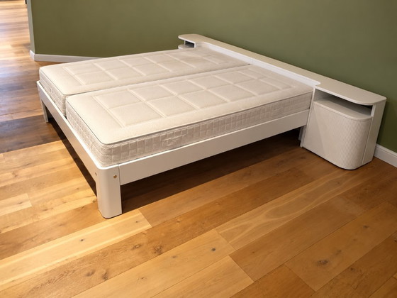 Auping Auronde 160 x 200 white | Manually adjustable – Beds, Wood, Aluminium (photo 2 of 5)