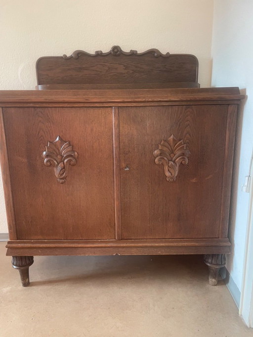 Buffet cabinet
