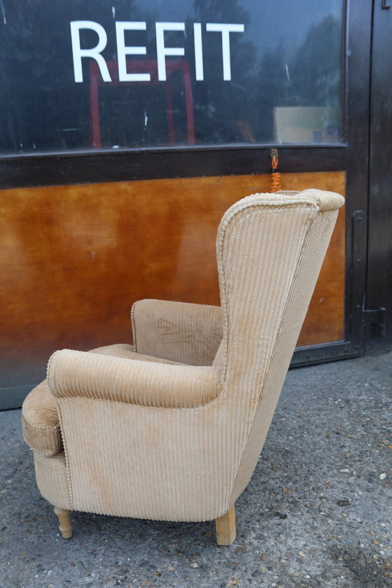 Image 1 of Fauteuil d'oreille confortable. Entièrement restauré avec une côte de chameau.