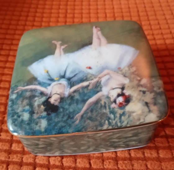 Image 1 of boîte de rangement Goebele