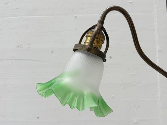 Image 1 of Art Nouveau table lamp made of brass and frosted glass, circa 1910