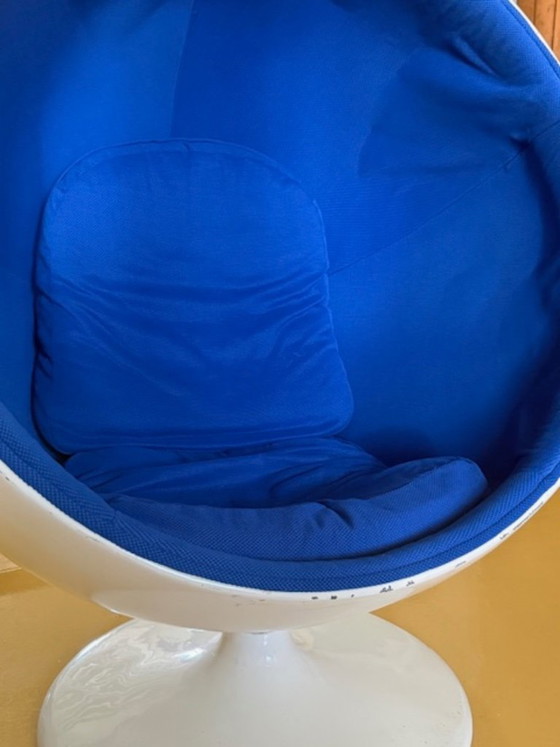 Image 1 of vintage Ball Chair