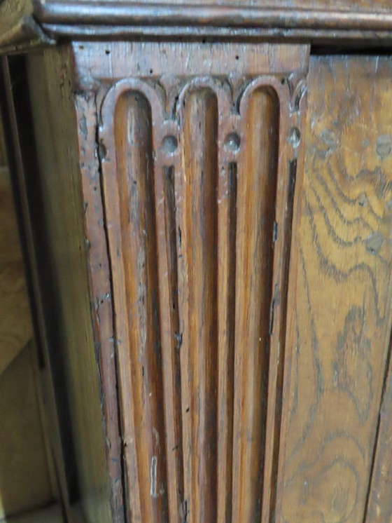 Image 1 of Eikenhouten kast laat 19de eeuw