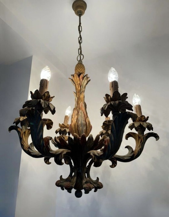 Image 1 of Kronleuchter aus geschnitztem Holz im Hollywood-Regency-Stil der 70er