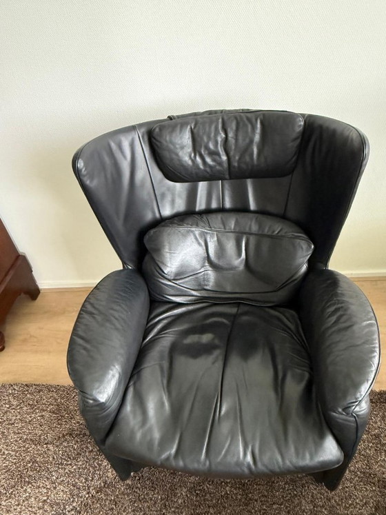 Black Leather Design Armchair – de Sede (photo 3 of 6)