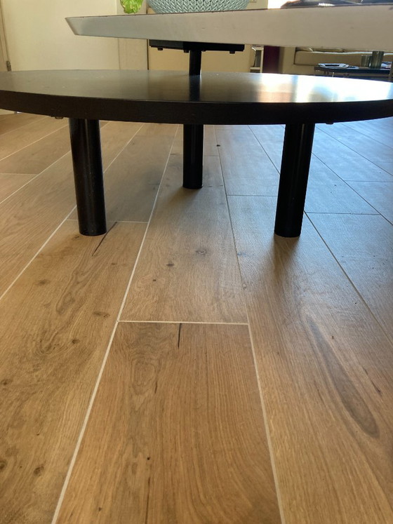 Image 1 of Table basse pivotante vintage - deux plateaux (blanc et noir)