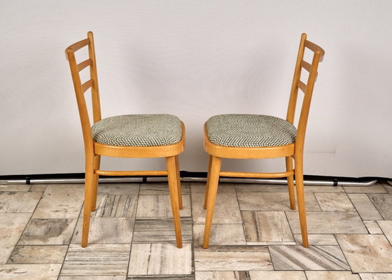 Image 1 of Juego de 4 sillas de comedor, TON, década de 1960, Checoslovaquia