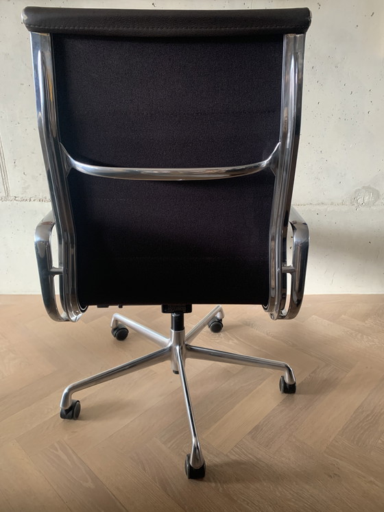 Image 1 of Eames Bürostuhl EA219 Premium-Leder Schokolade