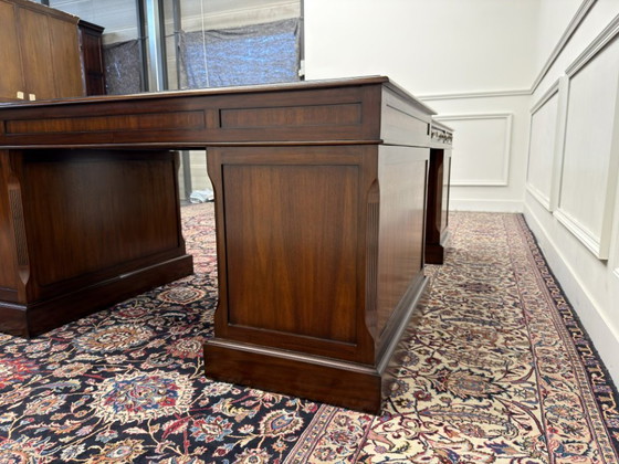 Original Globe Wernicke Corner Desk – Leather, Wood (photo 6 of 23)